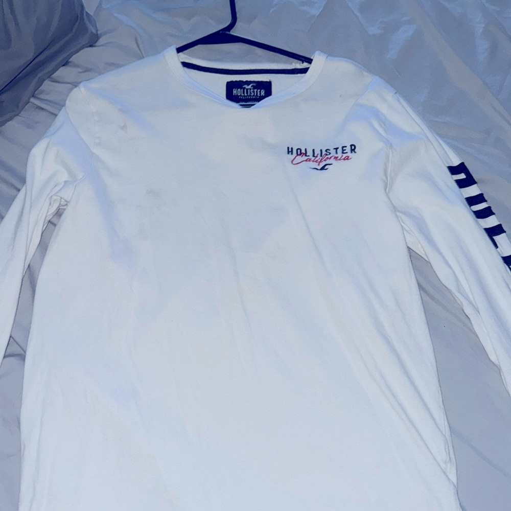 White Long sleeve shirt